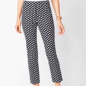 Talbots Chatham crop black and white print, size 6